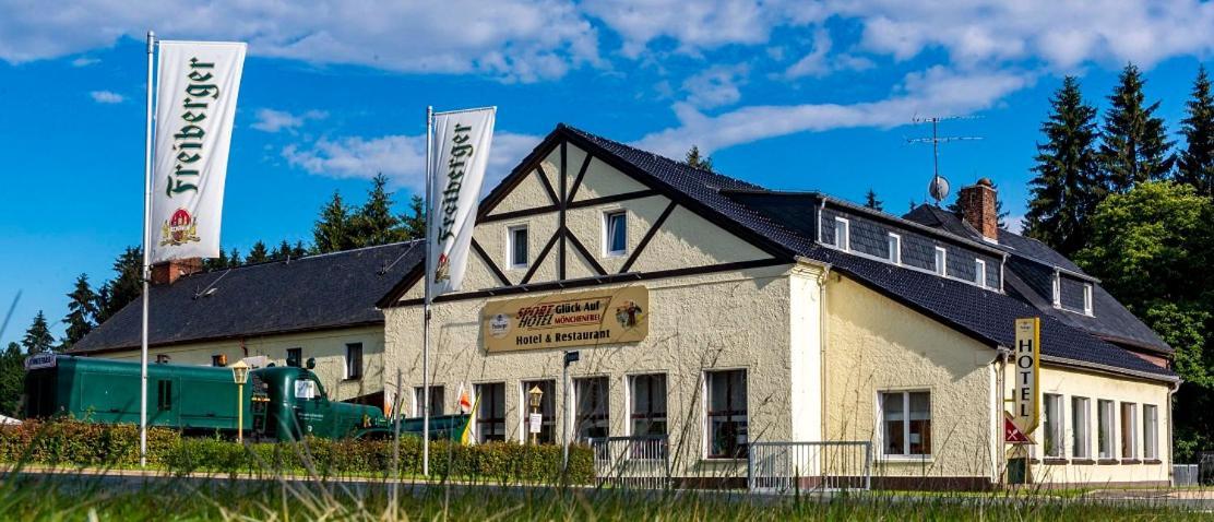 Sporthotel Glueck Auf Moenchenfrei Brand-Erbisdorf Eksteriør billede