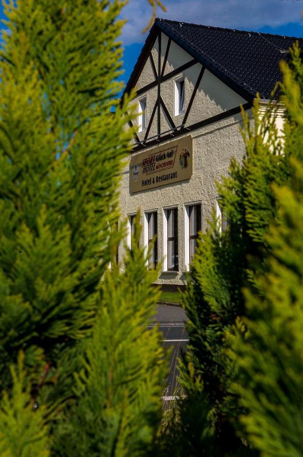 Sporthotel Glueck Auf Moenchenfrei Brand-Erbisdorf Eksteriør billede