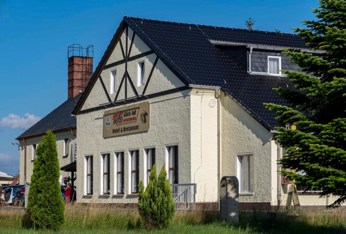 Sporthotel Glueck Auf Moenchenfrei Brand-Erbisdorf Eksteriør billede